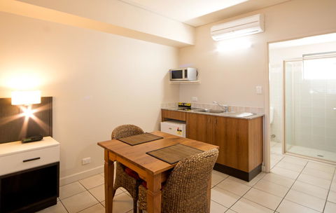 Portside Whitsunday Luxury Holiday Apartments - Holiday Jervis Bay 13