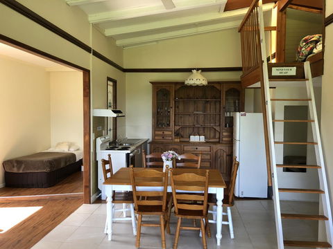 Montville Holiday Apartments - Holiday Jervis Bay 13