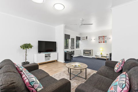 Wattle Grove Villa - Holiday Jervis Bay 3