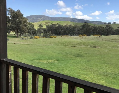 Wimmera Hills Winery - Holiday Jervis Bay 1