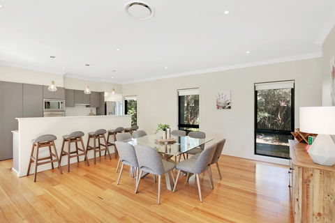 Wine Down - Holiday Jervis Bay 2