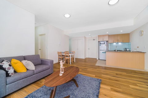 Wolli Creek Airport Serviced 2 Bedroom Apartment - Holiday Jervis Bay 1
