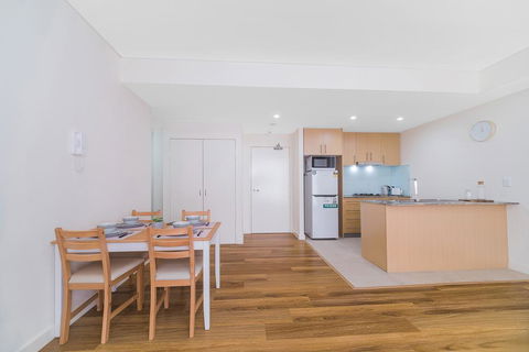 Wolli Creek Airport Serviced 2 Bedroom Apartment - Holiday Jervis Bay 3