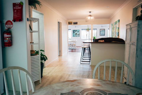 Yeppoon Beachhouse - Holiday Jervis Bay 1