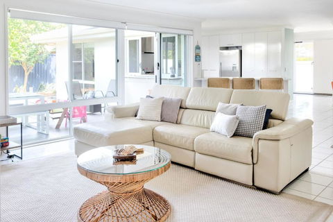 Relax At Bokarina Beach House Walk To Beach Relax By The Pool - Holiday Jervis Bay 0