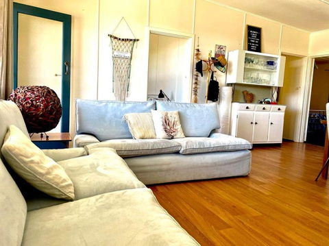 A Magic Shack - Relax, Recharge, Frolic & Fish - Holiday Jervis Bay 3