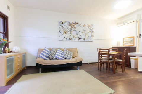 B3 Crawley Apartment 1 BRM & Sleepout Near UWA - Holiday Jervis Bay 1