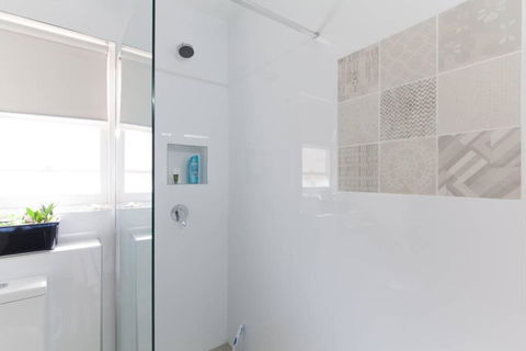 B5 Crawley Apartment 1 BRM & Sleepout Near UWA - Holiday Jervis Bay 3