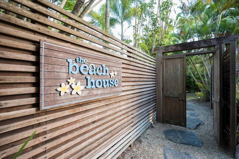BALA Beach House On ABSOLUTE Beachfront - Holiday Jervis Bay 2