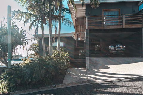 BAY PROPERTIES . The Big Chill - Holiday Jervis Bay 1