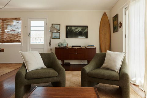 BAY PROPERTIES . The Sailor Shack - Holiday Jervis Bay 1