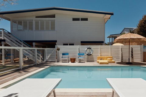 BAY PROPERTIES . The Sailor Shack - Holiday Jervis Bay 0