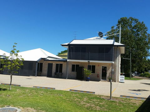 Emerald Park Motel - Holiday Jervis Bay 0