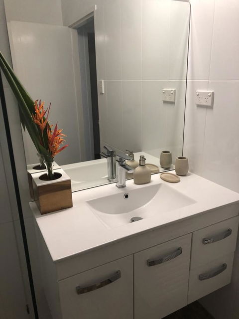 Cairns Beach House Our Oasis - Holiday Jervis Bay 29