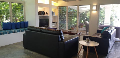 Cairns Beach House Our Oasis - Holiday Jervis Bay 13