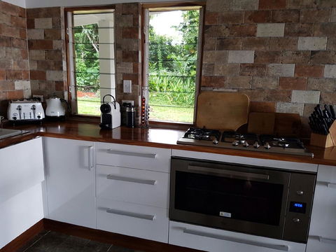 Cairns Beach House Our Oasis - Holiday Jervis Bay 17