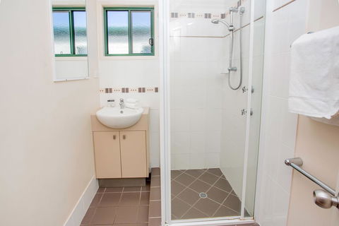 NRMA Bowen Beachfront Holiday Park - Holiday Jervis Bay 22