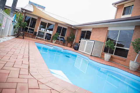 Charleville Motel - Holiday Jervis Bay 1