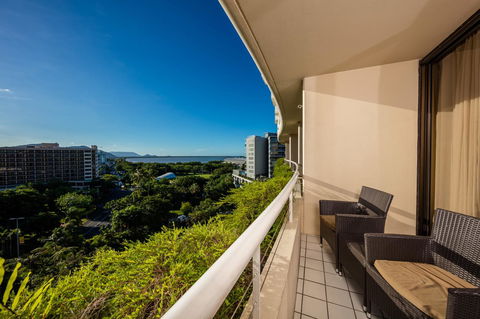 Hilton Cairns - Holiday Jervis Bay 27