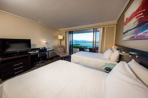 Hilton Cairns - Holiday Jervis Bay 6