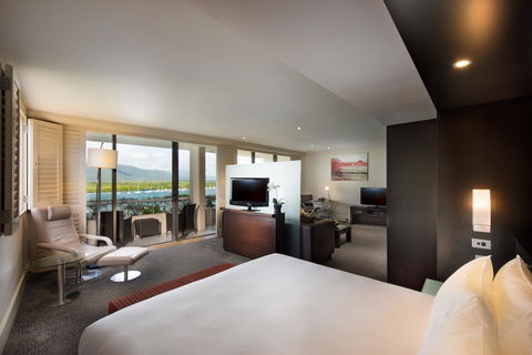 Hilton Cairns - Holiday Jervis Bay 15