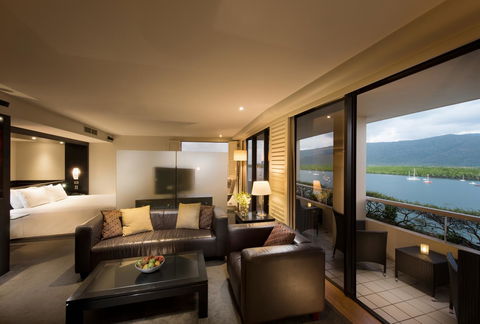 Hilton Cairns - Holiday Jervis Bay 23