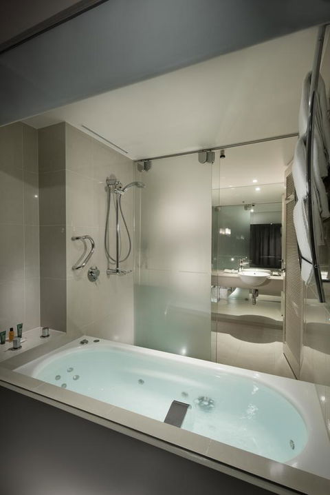 Hilton Cairns - Holiday Jervis Bay 4