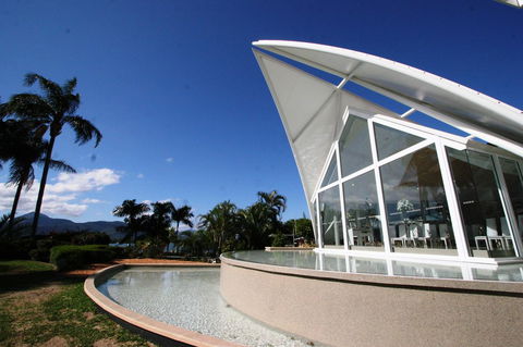 Hilton Cairns - Holiday Jervis Bay 38