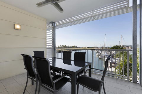 Boathouse Port Of Airlie - Holiday Jervis Bay 21