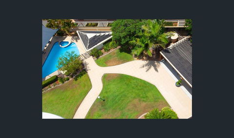 Spectrum Holiday Apartments - Holiday Jervis Bay 7