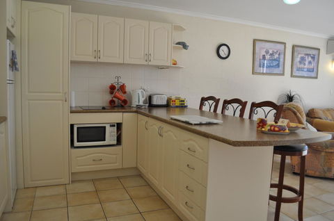Burleigh Palms Holiday Apartments - Holiday Jervis Bay 18