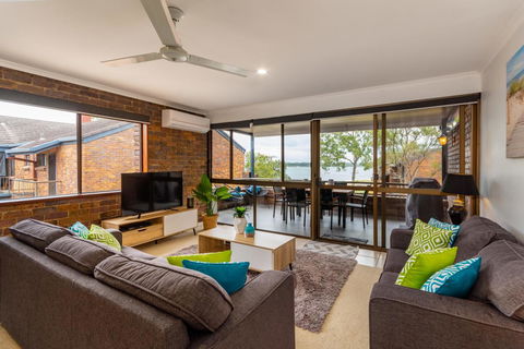 Spacious Family Unit With Incredible Views. - Holiday Jervis Bay 1
