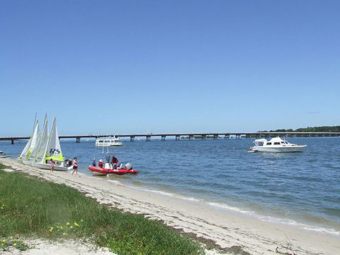 Spacious Family Unit With Incredible Views. - Holiday Jervis Bay 9