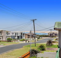 1/32 Ocean Avenue - three bedrooms three bathrooms air con boat parking  water views - Holiday Jervis Bay