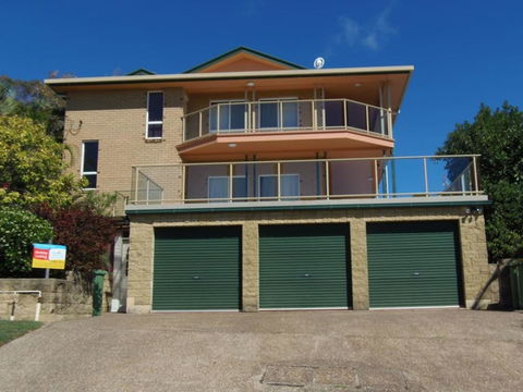 100 Cooloola Drive - Holiday Jervis Bay 2
