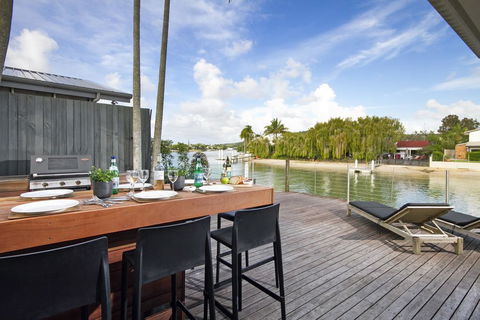 103 Noosa Parade - Holiday Jervis Bay 1