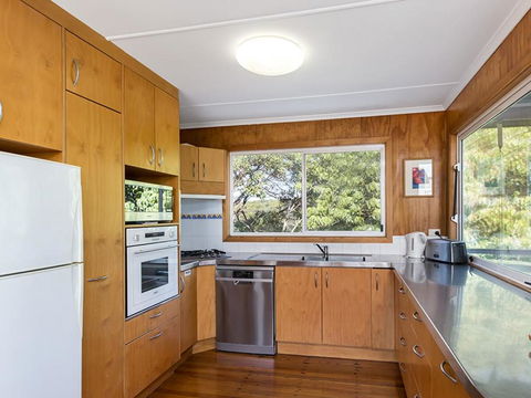 12 Yarrong Road - Holiday Jervis Bay 3