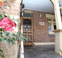 123 Hill St Heart of Orange Double Brick - Holiday Jervis Bay