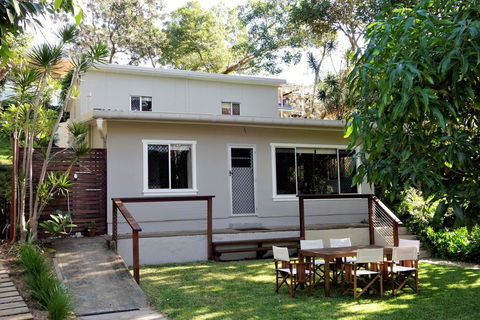 16 Bigoon Road - Holiday Jervis Bay 0