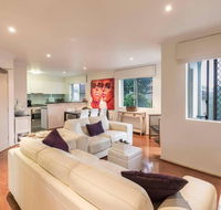 2 Bedroom with Parking  AC Close To Beach  City - Holiday Jervis Bay