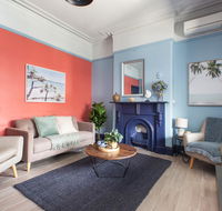 2-Bed Apartment Metres From Coogee Beach and Dining - Holiday Jervis Bay