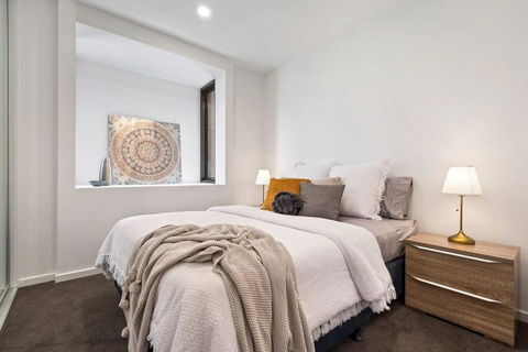 Boutique Heidelberg Heights 2BR Apartment 105 - Holiday Jervis Bay 4