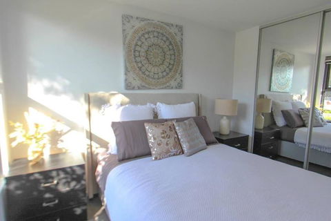 Boutique Heidelberg Heights 2BR Apartment - G01 - Holiday Jervis Bay 1