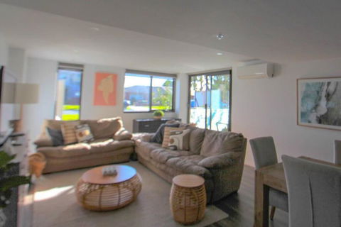 Boutique Heidelberg Heights 2BR Apartment - G01 - Holiday Jervis Bay 2
