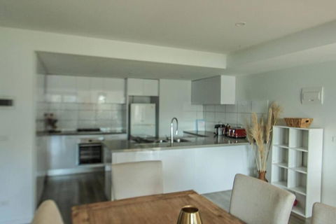 Boutique Heidelberg Heights 2BR Apartment - G01 - Holiday Jervis Bay 4