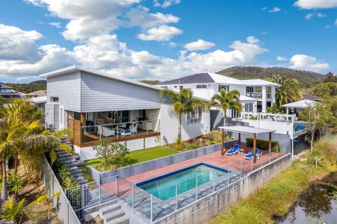 Cabarita Reef House - Pool, Lake, Beach & AC! - Holiday Jervis Bay 0