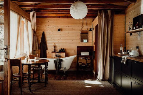 Cabin In The Snowy Mtns - Moonbah - Holiday Jervis Bay 0