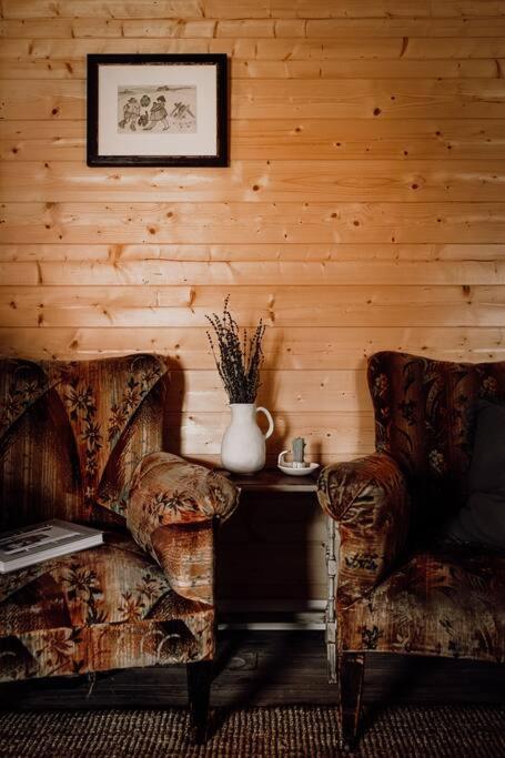 Cabin In The Snowy Mtns - Moonbah - Holiday Jervis Bay 1