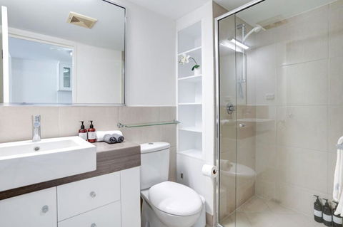 Cairns Central Studio - Holiday Jervis Bay 4