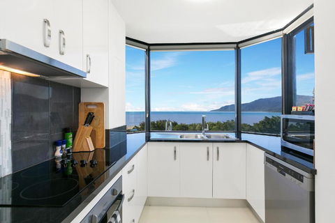 Cairns Luxury Waterview Apartment - Holiday Jervis Bay 3